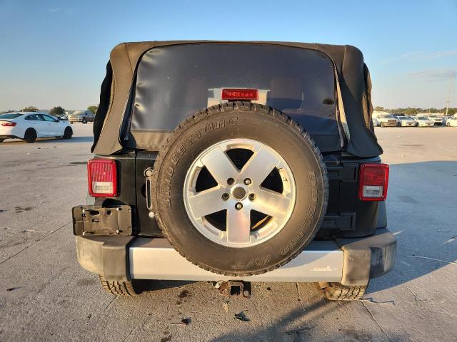 1J8FA54158L589606 - 2008 JEEP WRANGLER SAHARA შავი ფოტო 6