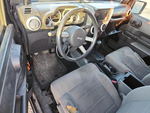 1J8FA54158L589606 - 2008 JEEP WRANGLER SAHARA შავი ფოტო 8