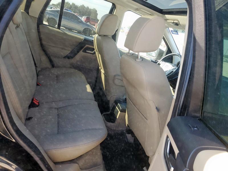 SALFR2BG5DH362671 - 2013 LAND ROVER LR2 HSE BLACK photo 11