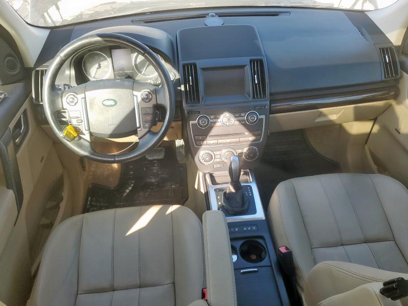 SALFR2BG5DH362671 - 2013 LAND ROVER LR2 HSE BLACK photo 8