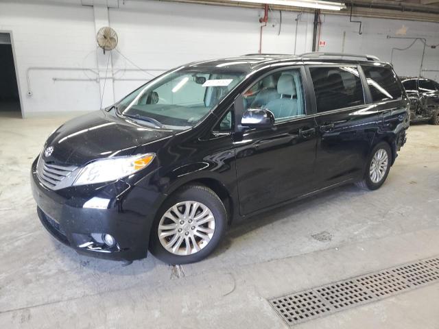 2014 TOYOTA SIENNA XLE, 