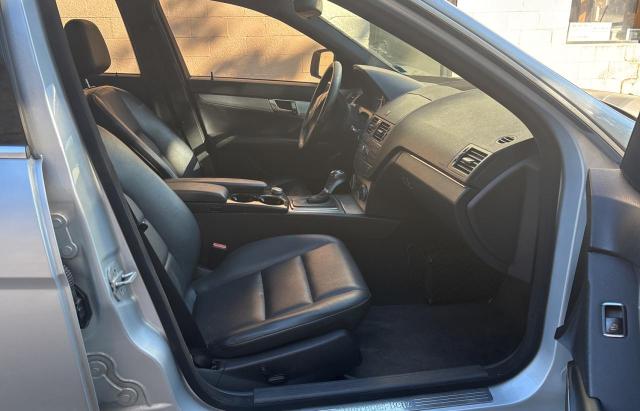 WDDGF81X98F107067 - 2008 MERCEDES-BENZ C 300 4MATIC SILVER photo 5