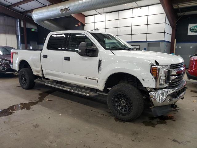 1FT8W3BT6JEC85785 - 2018 FORD F350 SUPER DUTY WHITE photo 4