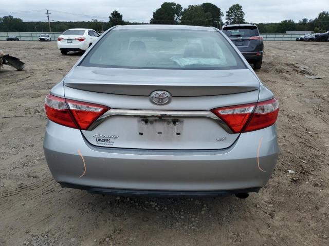4T1BF1FK3FU894370 - 2015 TOYOTA CAMRY LE 银色 照片 6