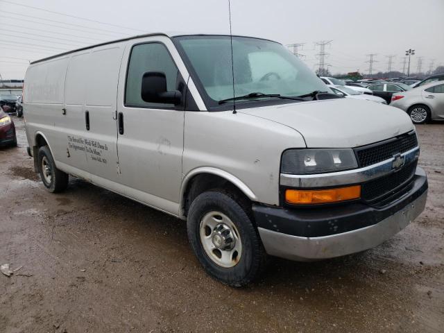 1GCHG39U371121437 - 2007 CHEVROLET EXPRESS G3 GRAY photo 4