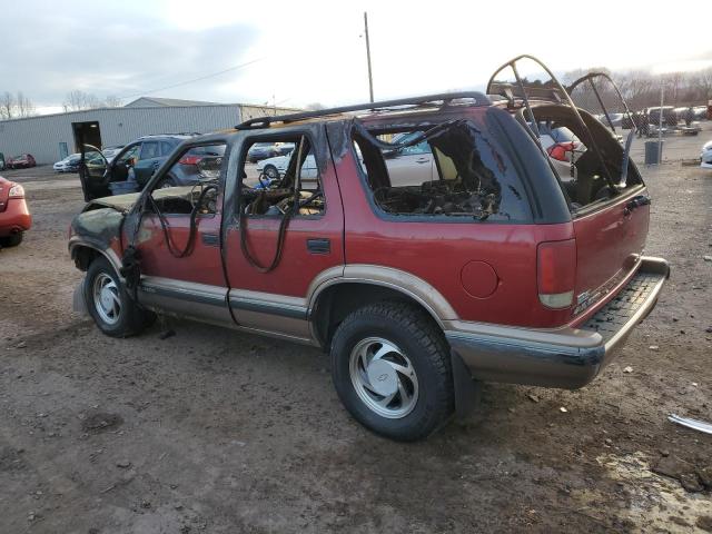 1GNDT13W9T2245409 - 1996 CHEVROLET BLAZER RED photo 2