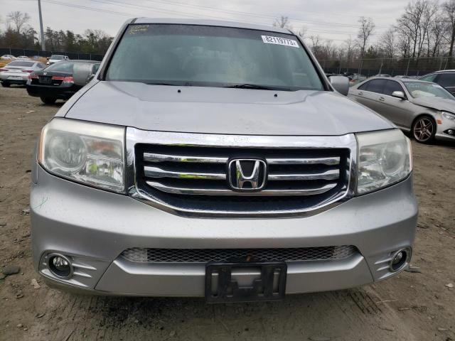 5FNYF4H20FB044296 - 2015 HONDA PILOT LX SILVER photo 5