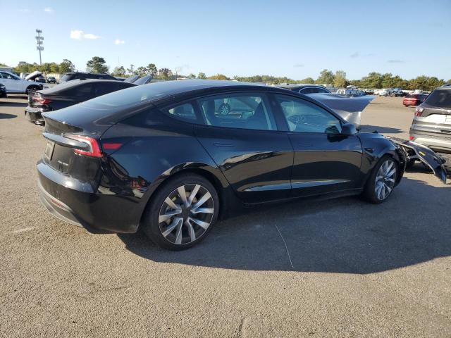 5YJ3E1EB2RF796845 - 2024 TESLA MODEL 3 შავი ფოტო 3