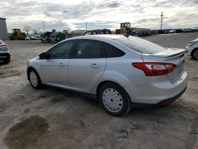 1FAHP3F27CL284566 - 2012 FORD FOCUS SE SILVER photo 2