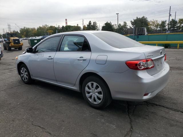 2T1BU4EE9BC741720 - 2011 TOYOTA COROLLA BASE SILVER photo 2