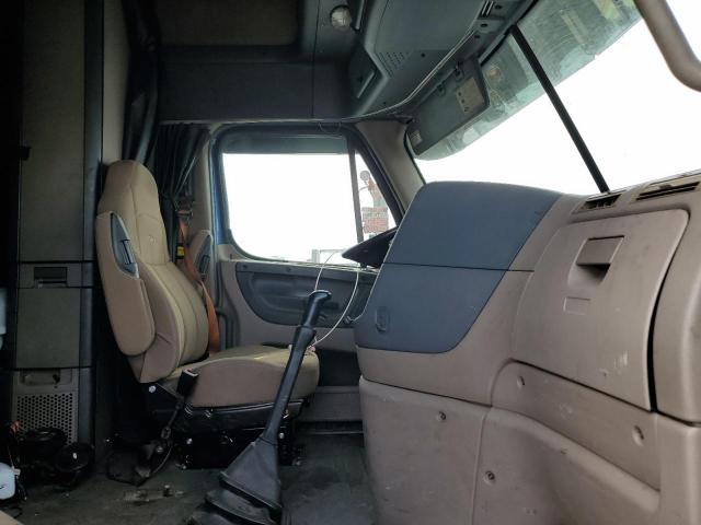 1FUJGHDV9CLBE0823 - 2012 FREIGHTLINER CASCADIA 1 BLUE photo 5