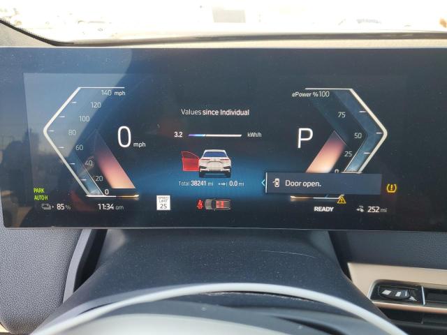 WB523CF02PCM57812 - 2023 BMW IX XDRIVE50 Blanc photo 9