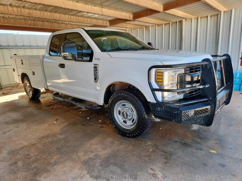 1FD7X2A6XKEC52221 - 2019 FORD F250 SUPER DUTY Biały zdjęcie 4