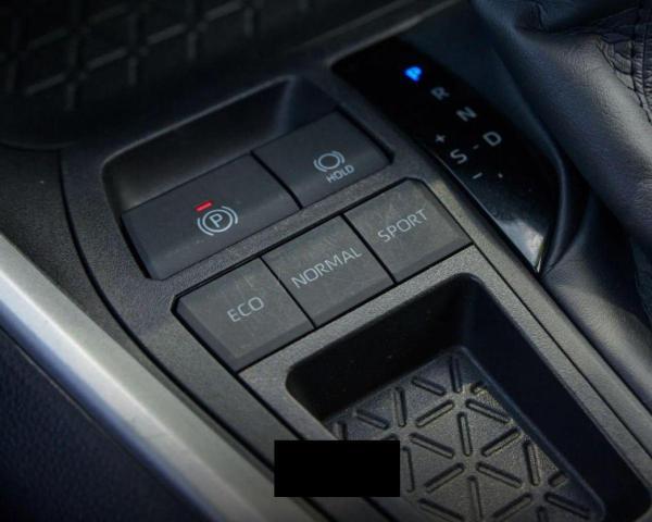 2T3W1RFV8PW286894 - 2023 TOYOTA RAV4 XLE 红色 照片 7