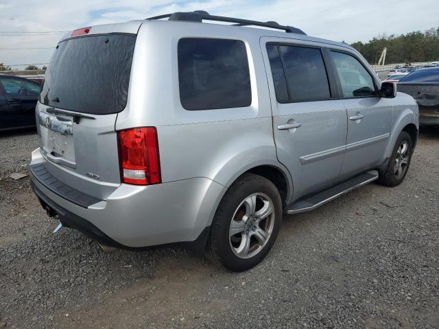 5FNYF4H60CB020479 - 2012 HONDA PILOT EXL SILVER photo 3