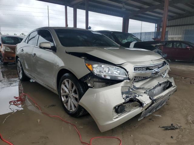 1G11H5SA2DF255261 - 2013 CHEVROLET MALIBU LTZ ოქროსფერი ფოტო 4