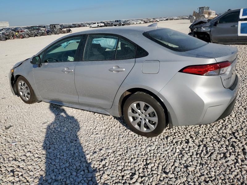 5YFB4MDE6RP218120 - 2024 TOYOTA COROLLA LE SILVER photo 2
