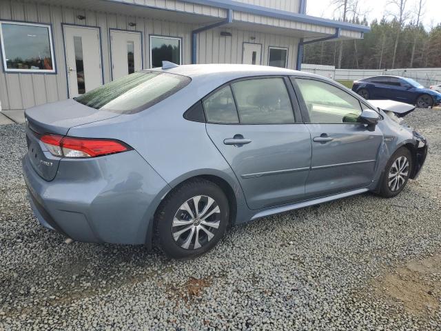 JTDEBRBE2LJ030029 - 2020 TOYOTA COROLLA LE GRAY photo 3