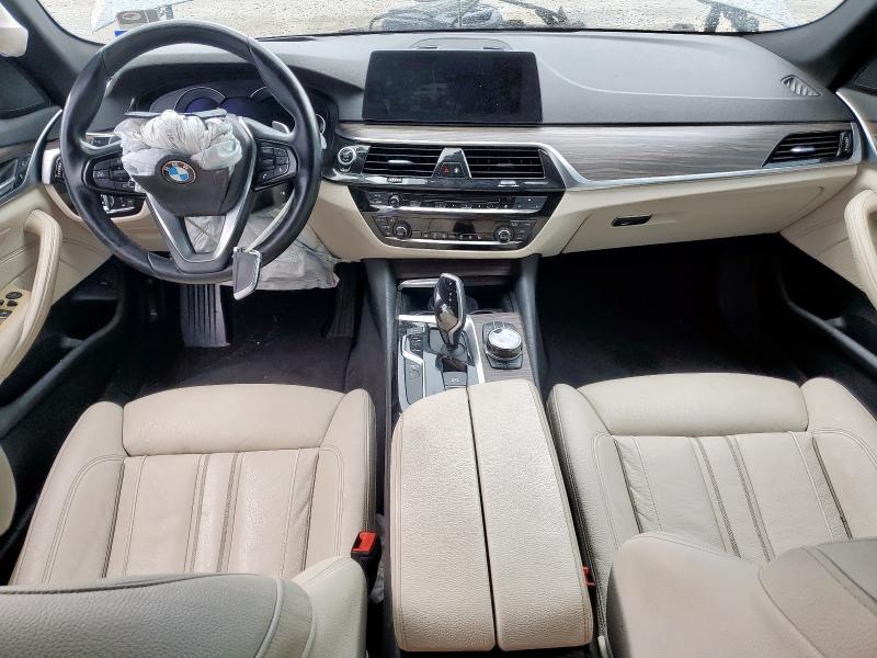 WBAJE5C32HG916414 - 2017 BMW 540 I GRAY photo 8