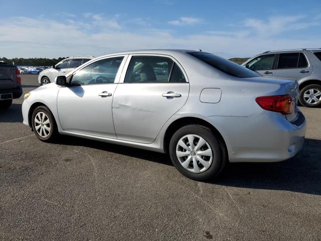 1NXBU4EE6AZ198436 - 2010 TOYOTA COROLLA BASE SILVER photo 2