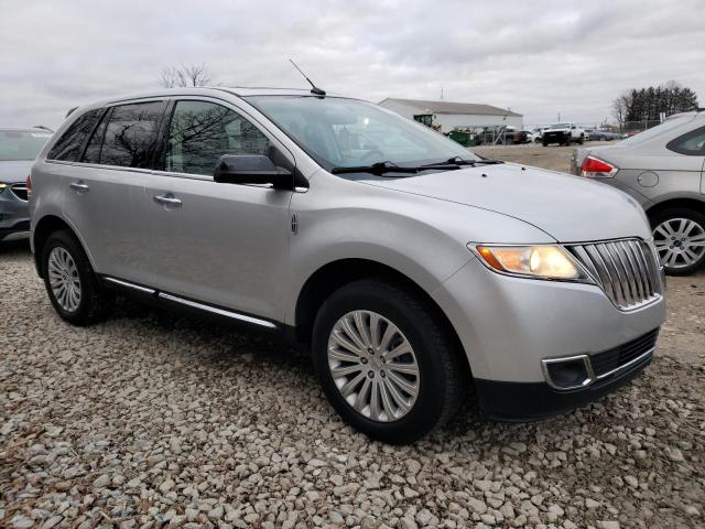 2LMDJ8JK5DBL03194 - 2013 LINCOLN MKX SILVER photo 4