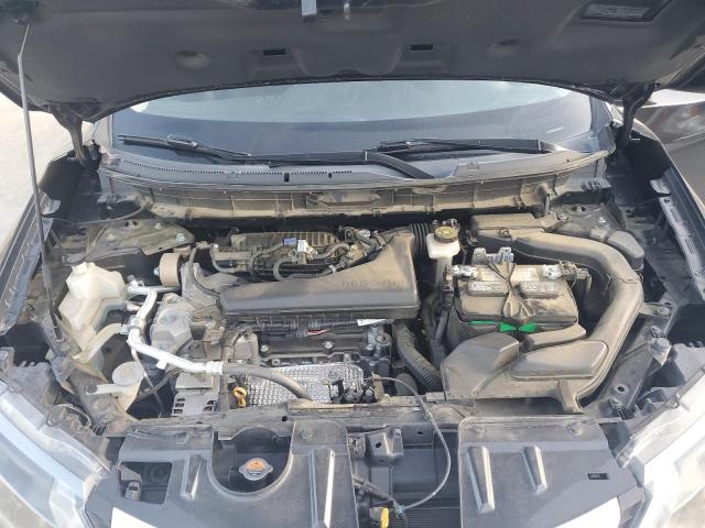 KNMAT2MT9JP552083 - 2018 NISSAN ROGUE S Schwarz Foto 11