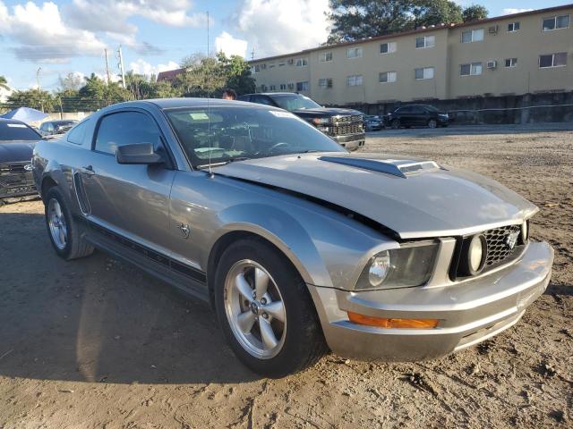 1ZVHT80N795128589 - 2009 FORD MUSTANG GRAY photo 4