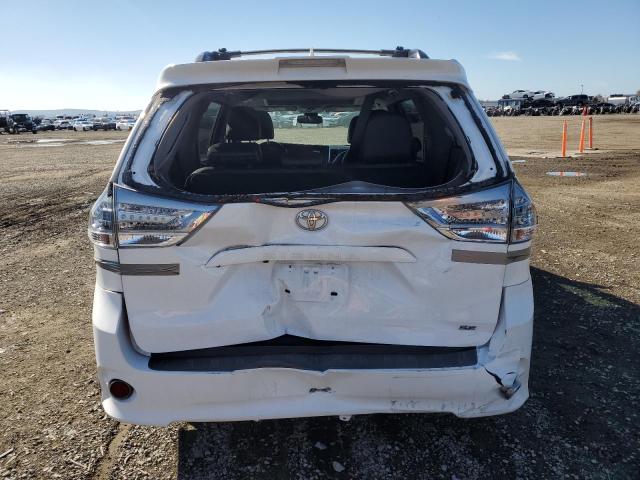 5TDXZ3DC4JS925308 - 2018 TOYOTA SIENNA SE WHITE photo 6