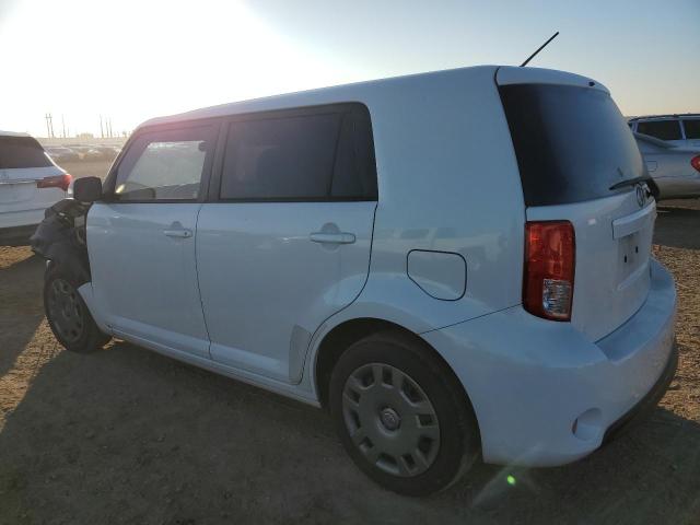 JTLZE4FE6EJ060793 - 2014 TOYOTA SCION XB WHITE photo 2