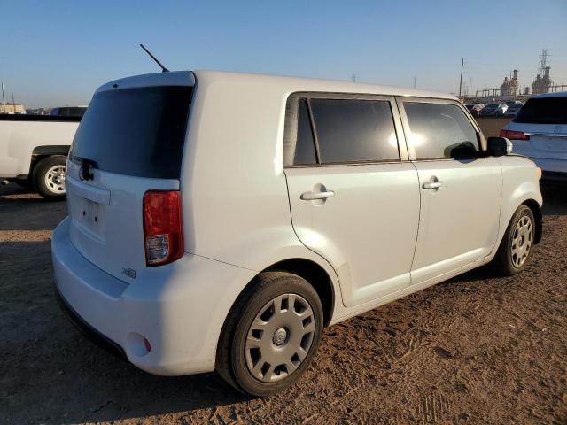 JTLZE4FE6EJ060793 - 2014 TOYOTA SCION XB WHITE photo 3