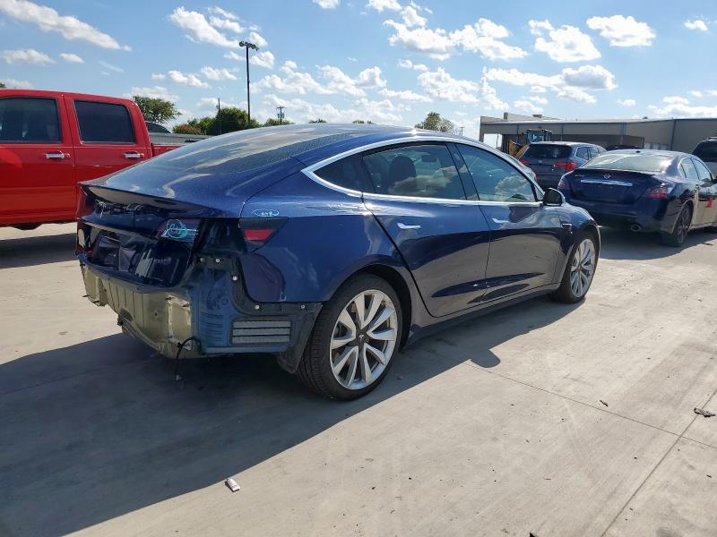 5YJ3E1EA3JF108945 - 2018 TESLA MODEL 3 Azul foto 3