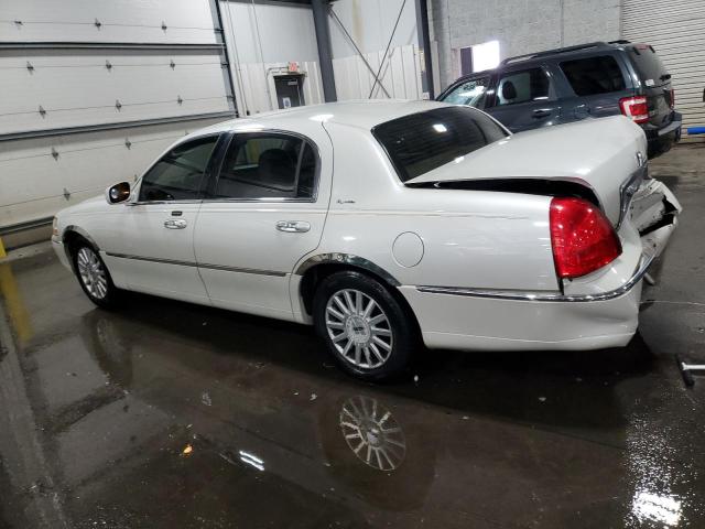 1LNHM81W14Y663377 - 2004 LINCOLN TOWN CAR EXECUTIVE Weiß Foto 2