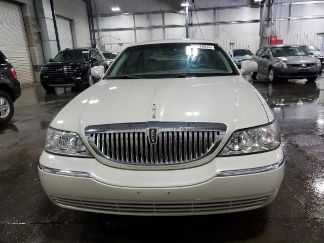 1LNHM81W14Y663377 - 2004 LINCOLN TOWN CAR EXECUTIVE Weiß Foto 5