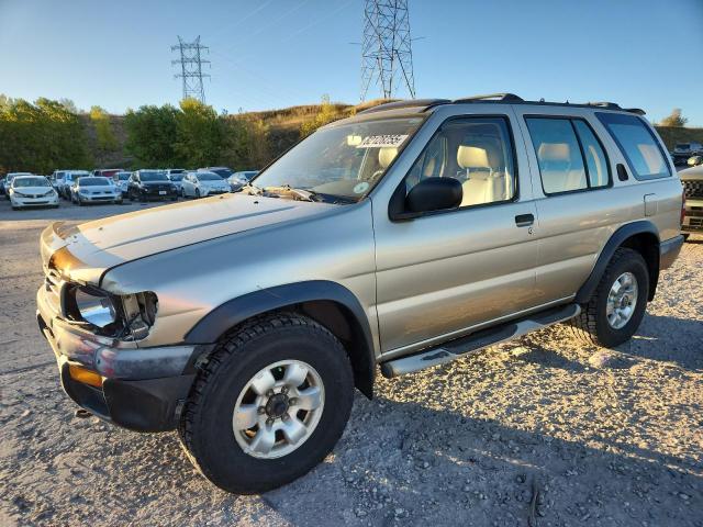 1998 NISSAN PATHFINDER LE, 