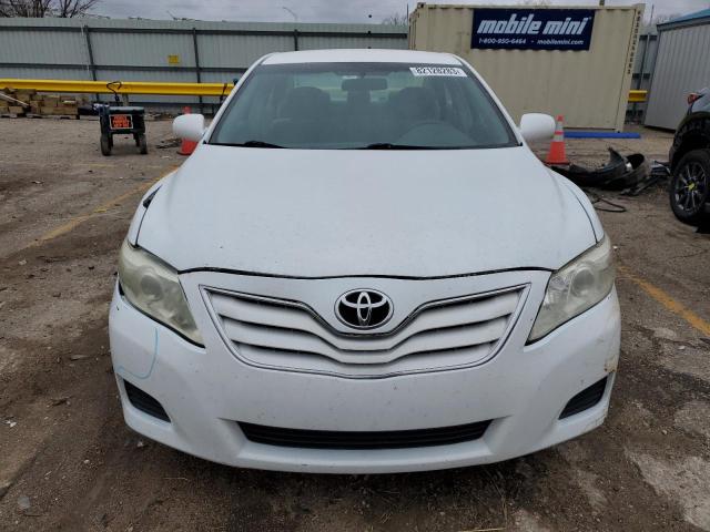 4T4BF3EK4BR102403 - 2011 TOYOTA CAMRY BASE WHITE photo 5