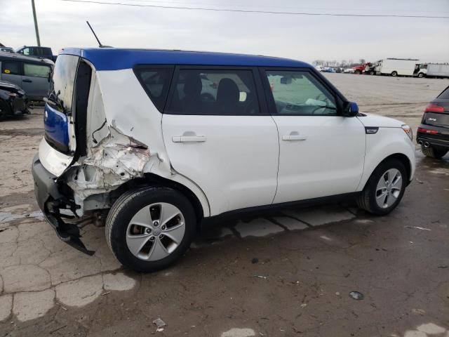 KNDJN2A21G7390917 - 2016 KIA SOUL WHITE photo 3