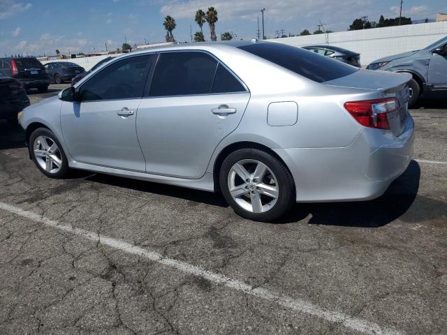 4T1BF1FK8DU638674 - 2013 TOYOTA CAMRY L SILVER photo 2
