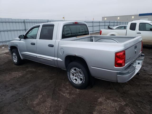 1D7HE48K95S359933 - 2005 DODGE DAKOTA QUAD SLT SILVER photo 2