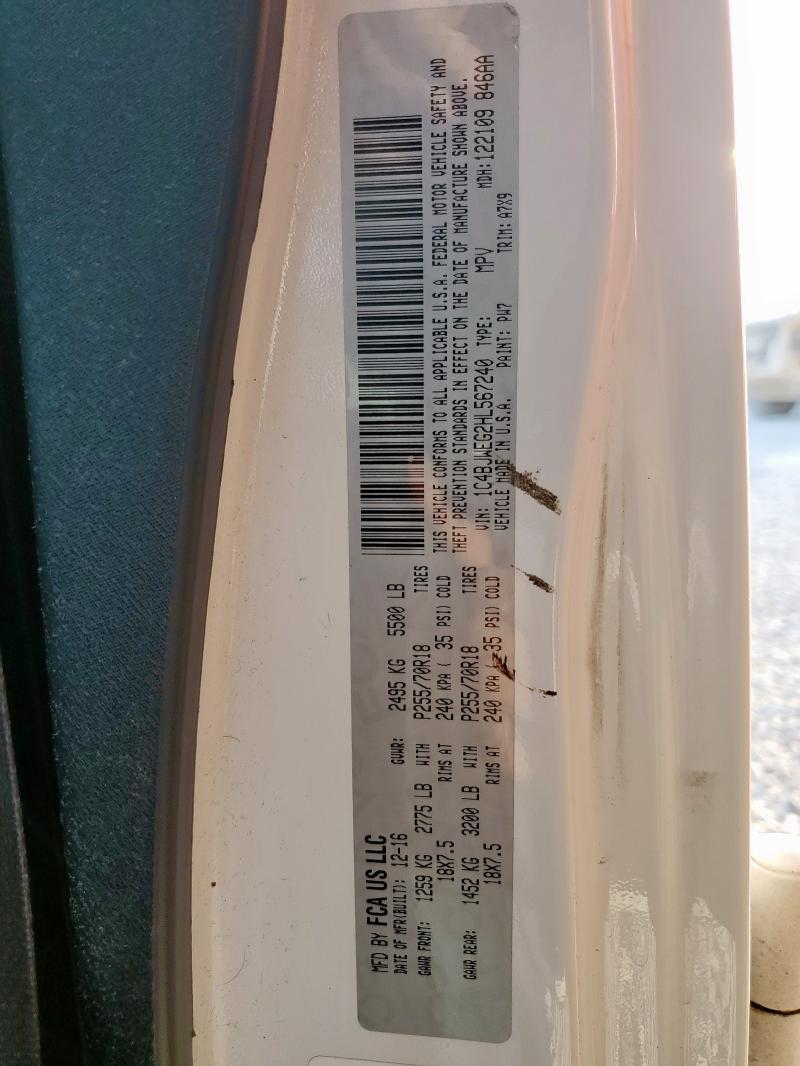 1C4BJWEG2HL567240 - 2017 JEEP WRANGLER U SAHARA WHITE photo 13