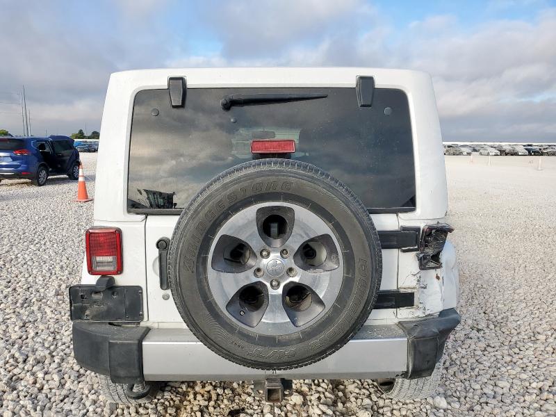 1C4BJWEG2HL567240 - 2017 JEEP WRANGLER U SAHARA WHITE photo 6