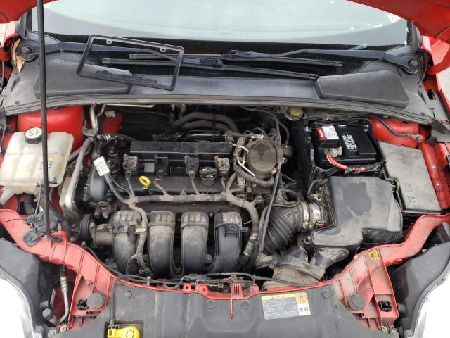 1FAHP3F26CL205453 - 2012 FORD FOCUS SE RED photo 11