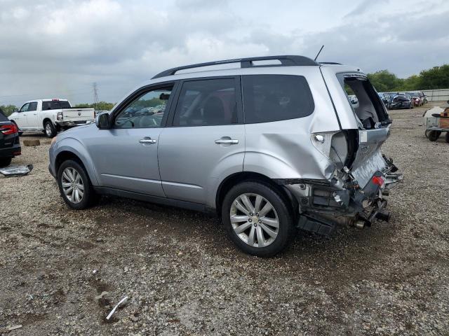 JF2SHACC7CH451544 - 2012 SUBARU FORESTER 2.5X PREMIUM SILVER photo 2