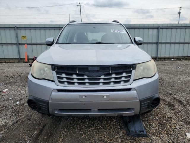 JF2SHACC7CH451544 - 2012 SUBARU FORESTER 2.5X PREMIUM SILVER photo 5