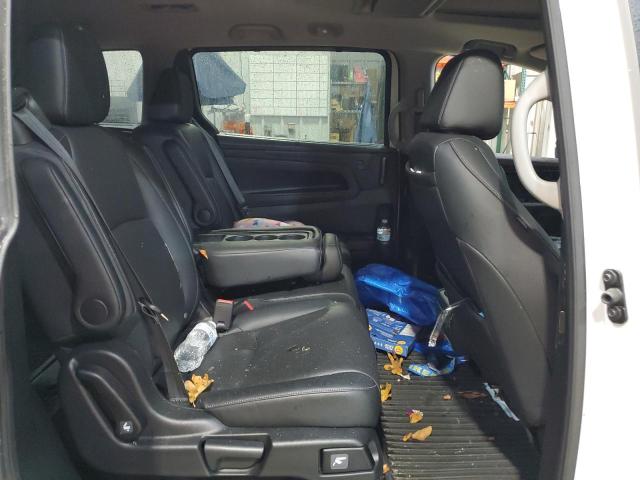 5FNRL6H88PB064889 - 2023 HONDA ODYSSEY TOURING WHITE photo 11