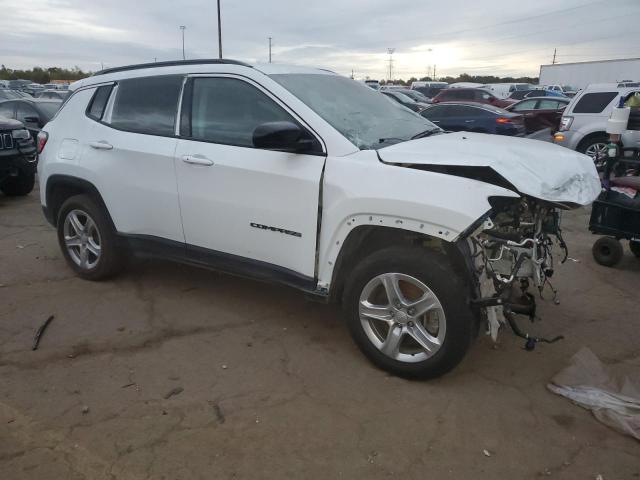3C4NJDBNXRT597063 - 2024 JEEP COMPASS LATITUDE Blanc photo 4
