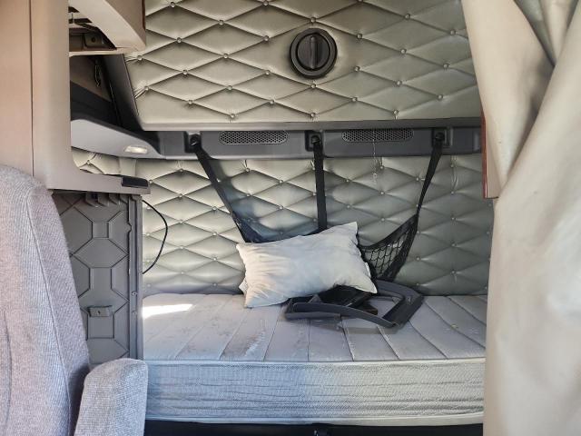 3AKJGLDR7HSGP4845 - 2017 FREIGHTLINER CASCADIA 1 წითელი ფოტო 6