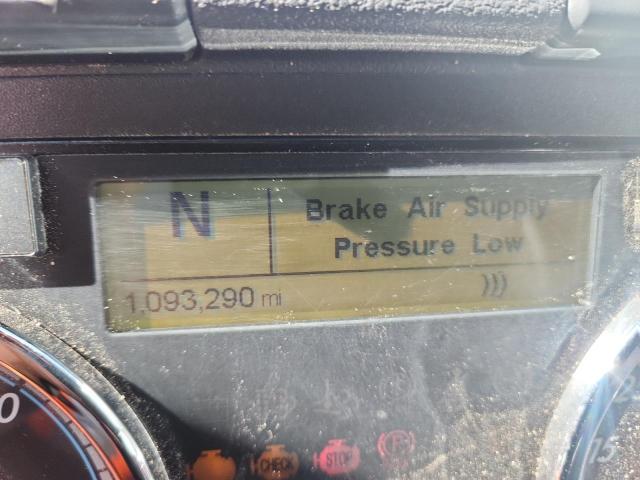 3AKJGLDR7HSGP4845 - 2017 FREIGHTLINER CASCADIA 1 წითელი ფოტო 8