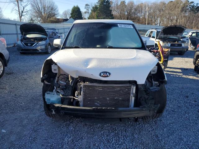 KNDJT2A55D7755126 - 2013 KIA SOUL WHITE photo 5