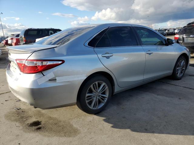 4T1BF1FK0HU734515 - 2017 TOYOTA CAMRY LE SILVER photo 3