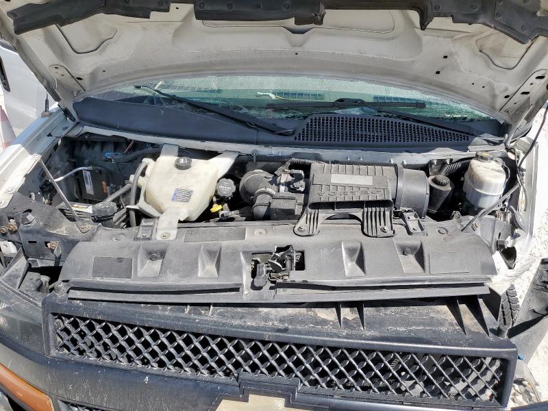 1GCWGAFG4J1211343 - 2018 CHEVROLET EXPRESS G2 白色 照片 12